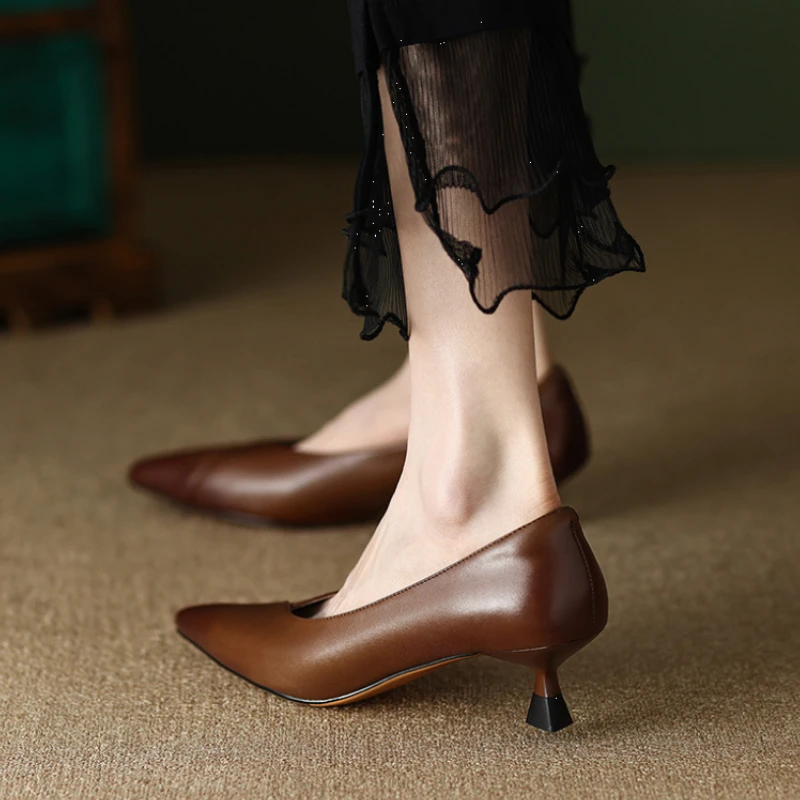 Women Shoes Quick Delivery - Czółenka damskie na kwadratowym obcasie, średni