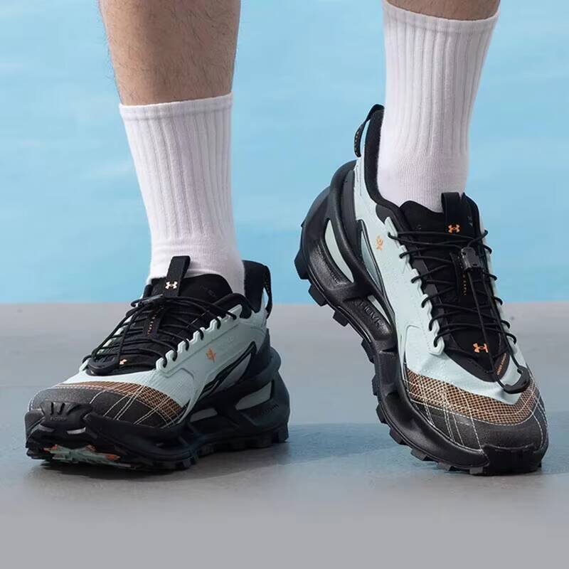 Buty trekkingowe Under Armour  – Women Shoes Hong Kong recenzja i cena
