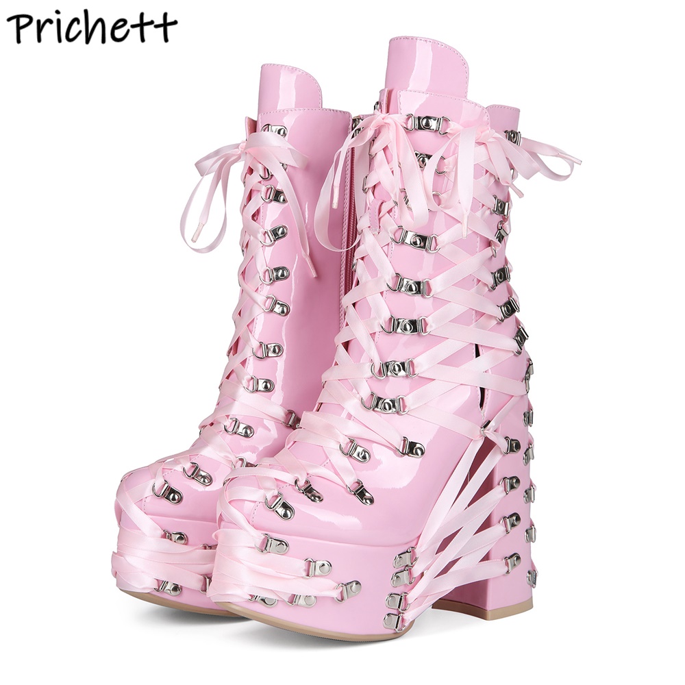 Czarne botki z krzyżowym wiąza – Ribbon Tie Heel recenzja i cena
