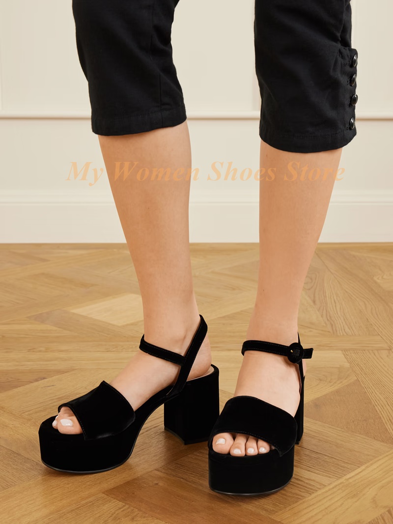 Sandały na platformie z zamszu – Kids Shoes Women recenzja i cena